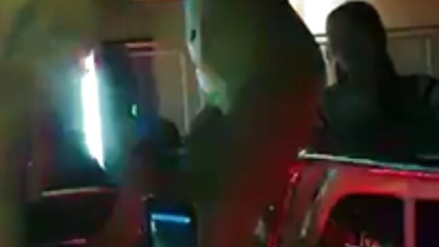 Καλύτερο πορνό :  Το κορίτσι χρειάζεται έναν όμορφο άντρα για να βγάλει το πέος για να το πιπιλίσει Ταινίες για ενήλικες 